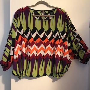 Cropped bright print top SZ 22/24 Ashley Stewart